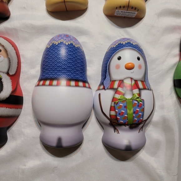 Holiday Fillable Tins Set of 5 - Picture 11 of 13